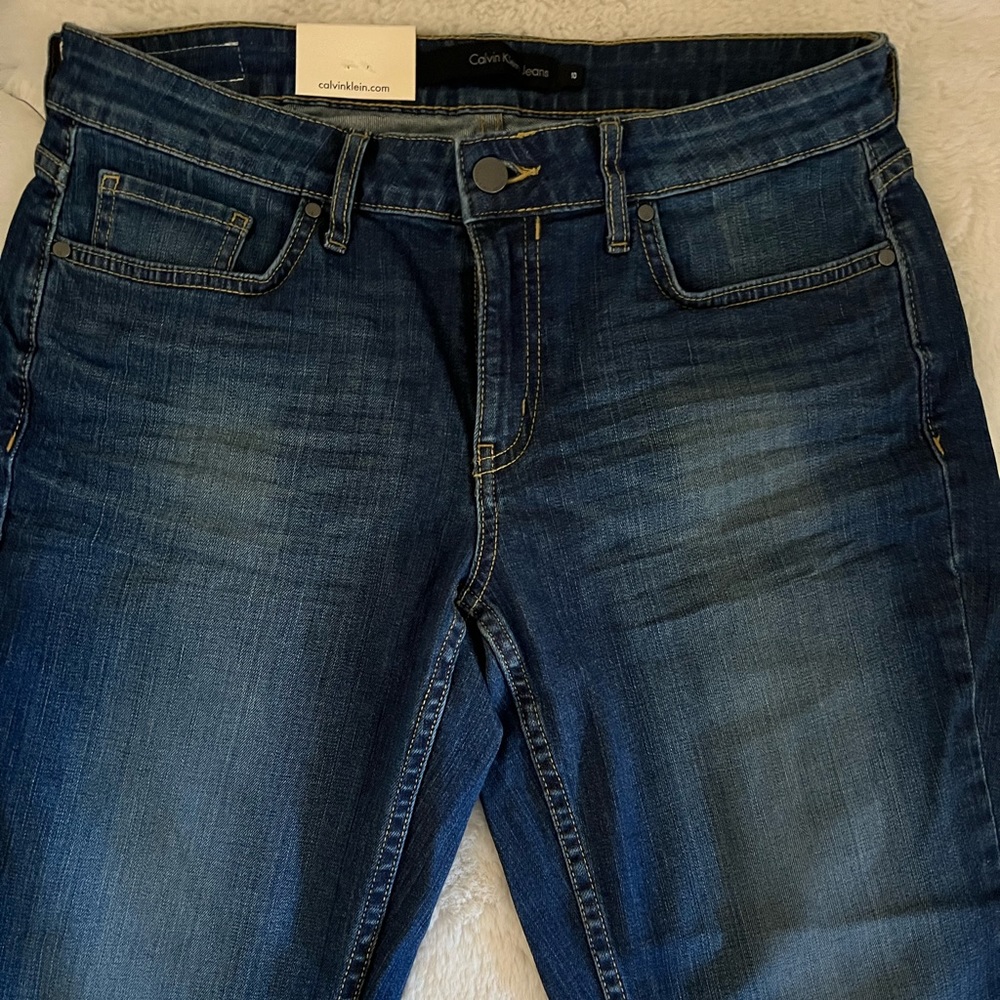 CALVIN KLEIN STRAIGHT-LEG JEANS FOR WOMEN
